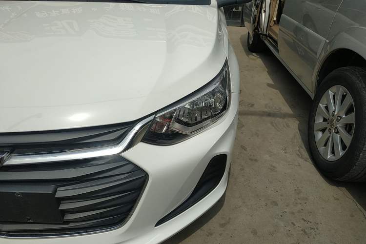 Used Chevrolet Cavalier 2020 325T Automatic Enjoyment Edition Left Front Headlight