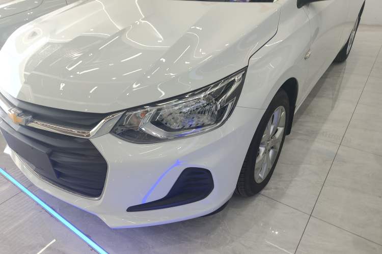 Used Chevrolet Cavalier 2020 325T Automatic Enjoyment Edition Left Front Headlight