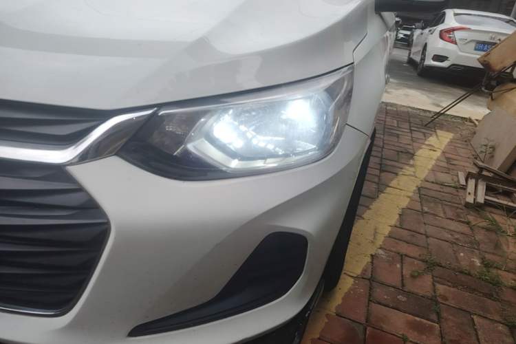 Used Chevrolet Cavalier 2020 325T Automatic Enjoyment Edition Left Front Headlight