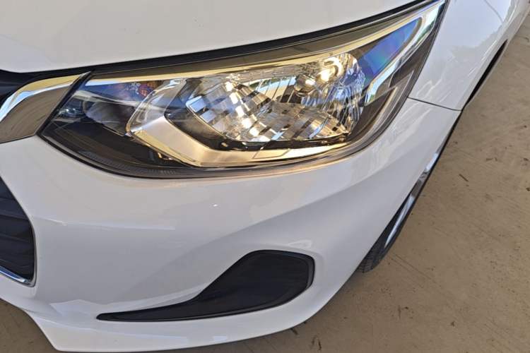 Used Chevrolet Cavalier 2020 325T Automatic Enjoyment Edition Left Front Headlight