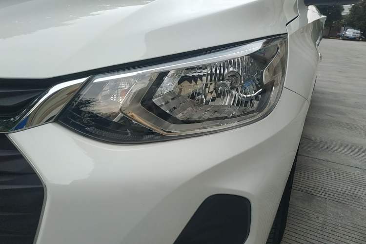 Used Chevrolet Cavalier 2020 325T Automatic Enjoyment Edition Left Front Headlight