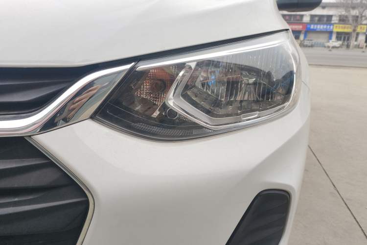 Used Chevrolet Cavalier 2020 325T Automatic Enjoyment Edition Left Front Headlight