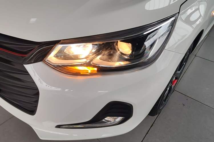 Used Chevrolet Cavalier 2020 Redline 325T Automatic Xinshang Edition Left Front Headlight