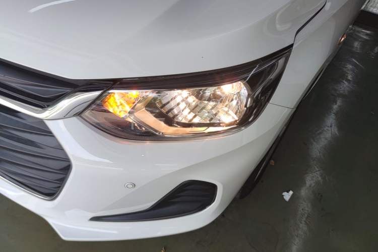 Used Chevrolet Cavalier 2020 325T Automatic Enjoyment Edition Left Front Headlight