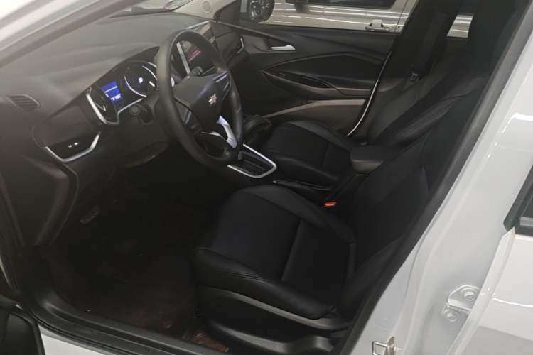 Used Chevrolet Cavalier 2020 325T Automatic Enjoyment Edition Left Front Seat