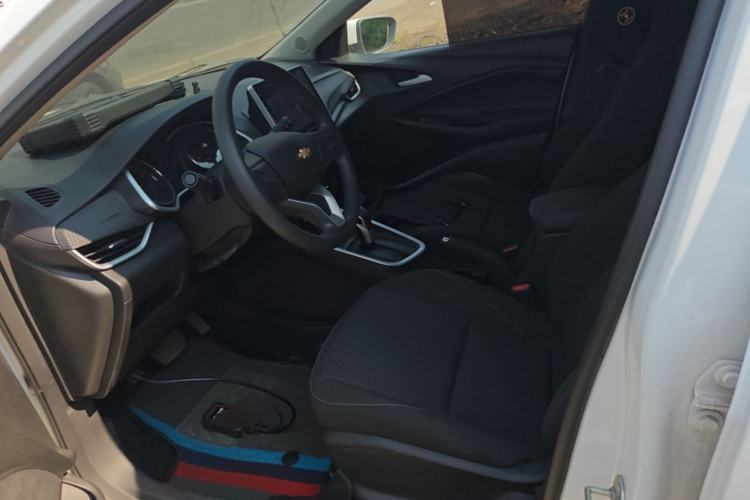 Used Chevrolet Cavalier 2020 325T Automatic Enjoyment Edition Left Front Seat