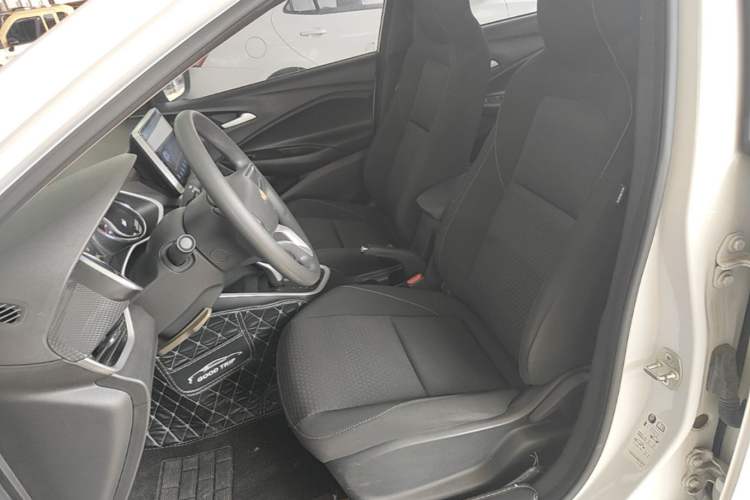 Used Chevrolet Cavalier 2020 325T Automatic Enjoyment Edition Left Front Seat