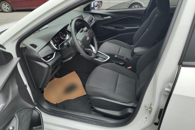 Used Chevrolet Cavalier 2020 325T Automatic Enjoyment Edition Left Front Seat