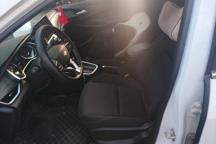 Used Chevrolet Cavalier 2020 325T Automatic Enjoyment Edition Left Front Seat
