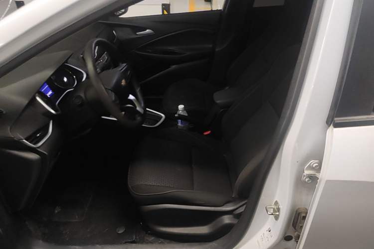 Used Chevrolet Cavalier 2020 325T Automatic Enjoyment Edition Left Front Seat