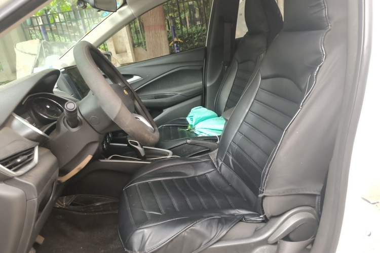 Used Chevrolet Cavalier 2020 325T Automatic Enjoyment Edition Left Front Seat