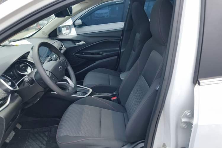 Used Chevrolet Cavalier 2020 Redline 325T Automatic Xinshang Edition China VI Standard Left Front Seat