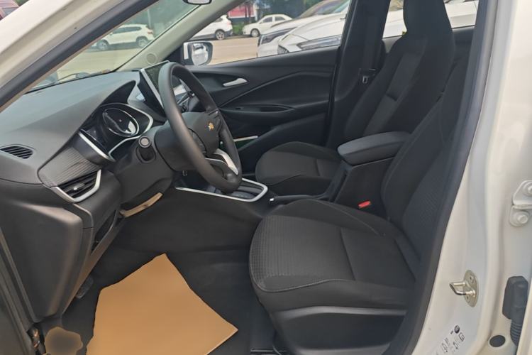 Used Chevrolet Cavalier 2020 325T Automatic Enjoyment Edition Left Front Seat