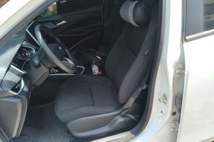 Used Chevrolet Cavalier 2020 325T Automatic Enjoyment Edition Left Front Seat