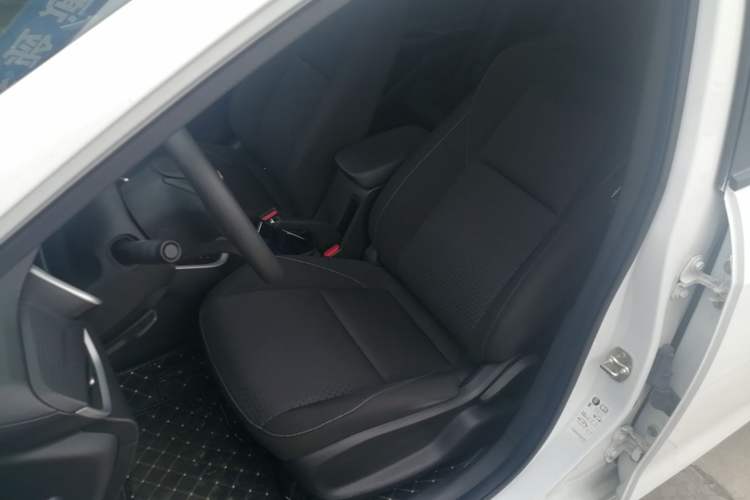 Used Chevrolet Cavalier 2020 325T Automatic Enjoyment Edition Left Front Seat