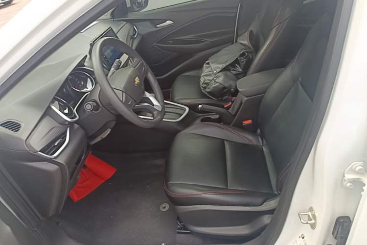 Used Chevrolet Cavalier 2020 325T Automatic Enjoyment Edition Left Front Seat