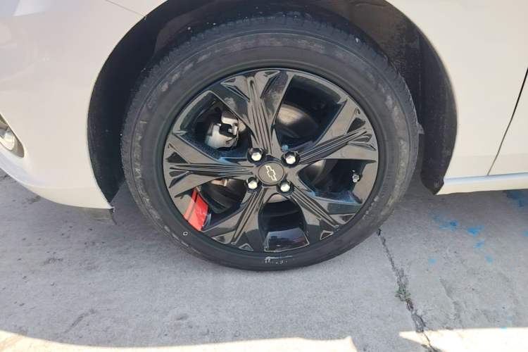 Used Chevrolet Cavalier 2020 Redline 325T Automatic Xinyao Edition China VI Standard Left Front Wheel Hub