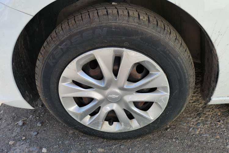 Used Chevrolet Cavalier 2020 320 Manual Enjoyment Edition Left Front Wheel Hub