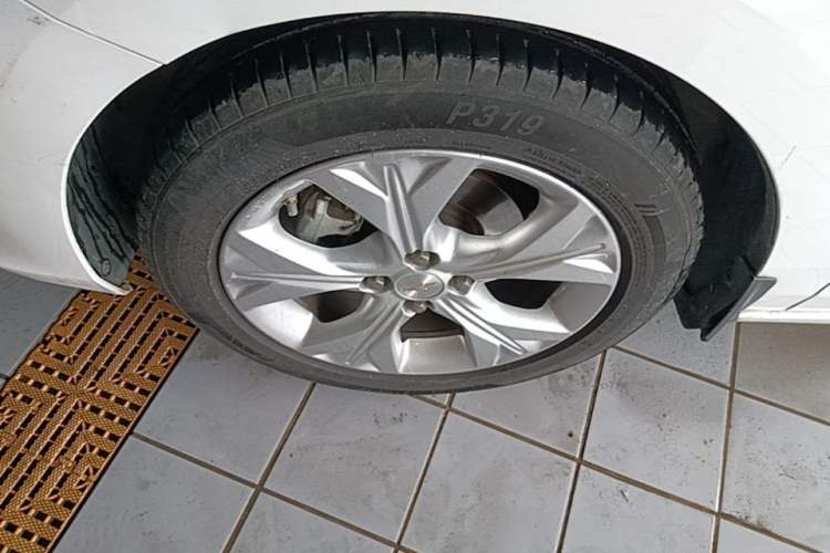 Used Chevrolet Cavalier 2020 325T Automatic Enjoyment Edition Left Front Wheel Hub