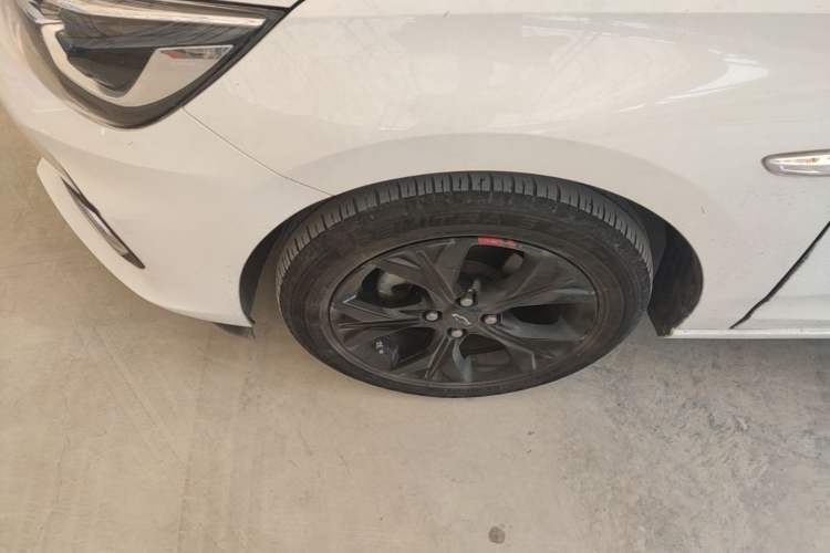 Used Chevrolet Cavalier 2020 Redline 325T Automatic Xinshang Edition Left Front Wheel Hub
