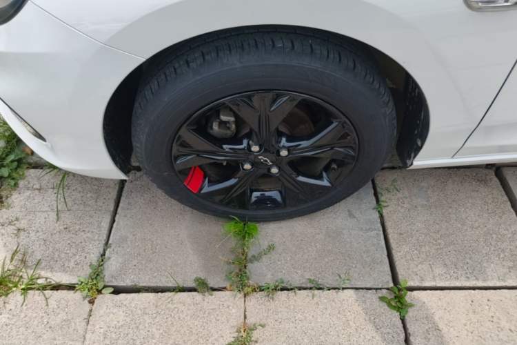 Used Chevrolet Cavalier 2020 Redline 325T Automatic Xinshang Edition China VI Standard Left Front Wheel Hub