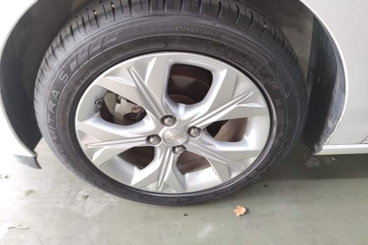 Used Chevrolet Cavalier 2020 325T Automatic Enjoyment Edition Left Front Wheel Hub