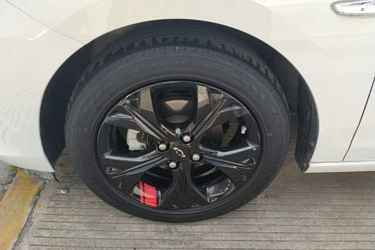 Used Chevrolet Cavalier 2020 Redline 325T Automatic Xinshang Edition Left Front Wheel Hub