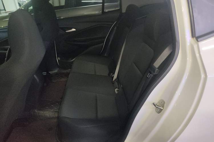 Used Chevrolet Cavalier 2020 Redline 325T Automatic Xinshang Edition China VI Standard Left Rear Seat
