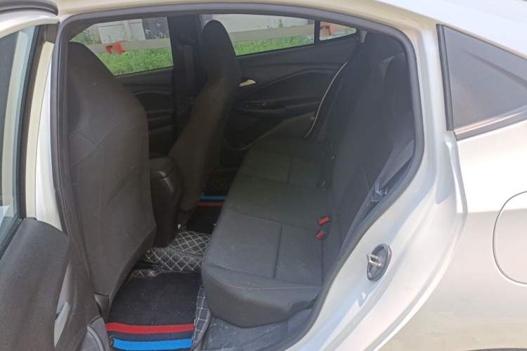 Used Chevrolet Cavalier 2020 Redline 325T Automatic Xinshang Edition China VI Standard Left Rear Seat