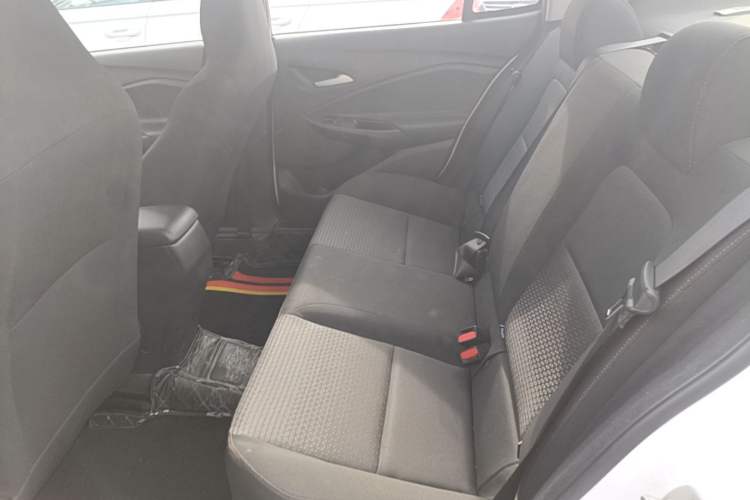Used Chevrolet Cavalier 2020 Redline 325T Automatic Xinshang Edition China VI Standard Left Rear Seat