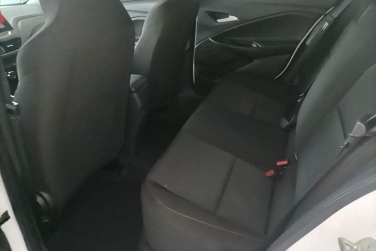 Used Chevrolet Cavalier 2020 Redline 325T Automatic Xinshang Edition China VI Standard Left Rear Seat