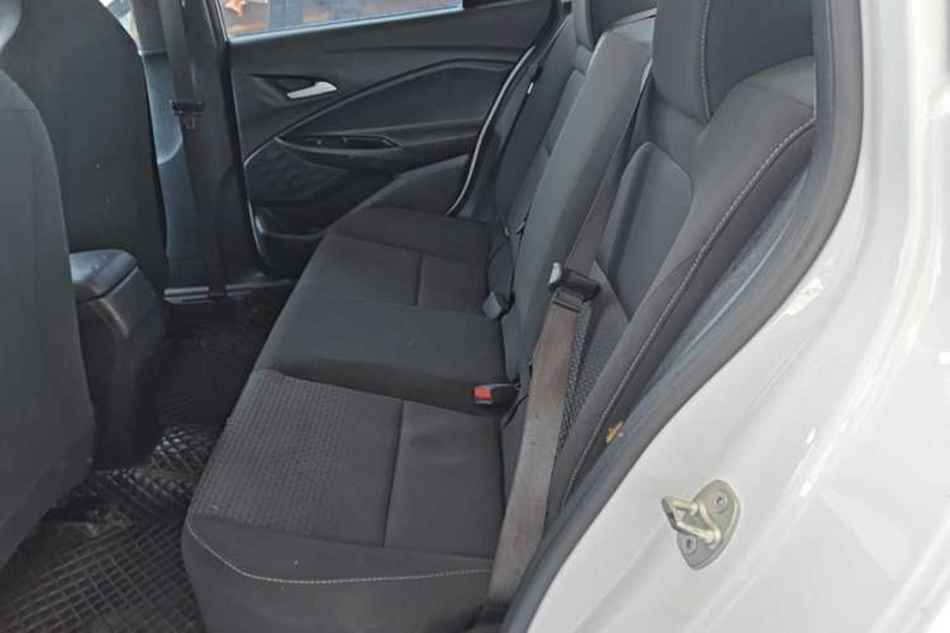 Used Chevrolet Cavalier 2020 325T Automatic Enjoyment Edition Left Rear Seat