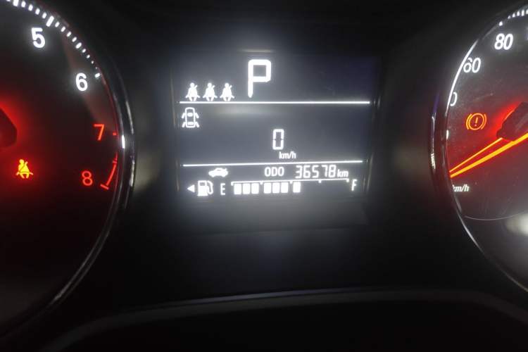 Used Chevrolet Cavalier 2020 325T Automatic Enjoyment Edition Odometer Close Up