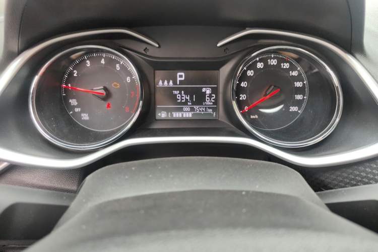 Used Chevrolet Cavalier 2020 325T Automatic Enjoyment Edition Odometer Close Up