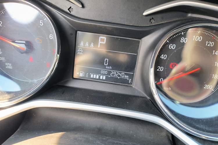 Used Chevrolet Cavalier 2020 325T Automatic Enjoyment Edition Odometer Close Up