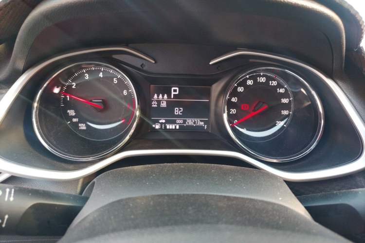 Used Chevrolet Cavalier 2020 325T Automatic Enjoyment Edition Odometer Close Up