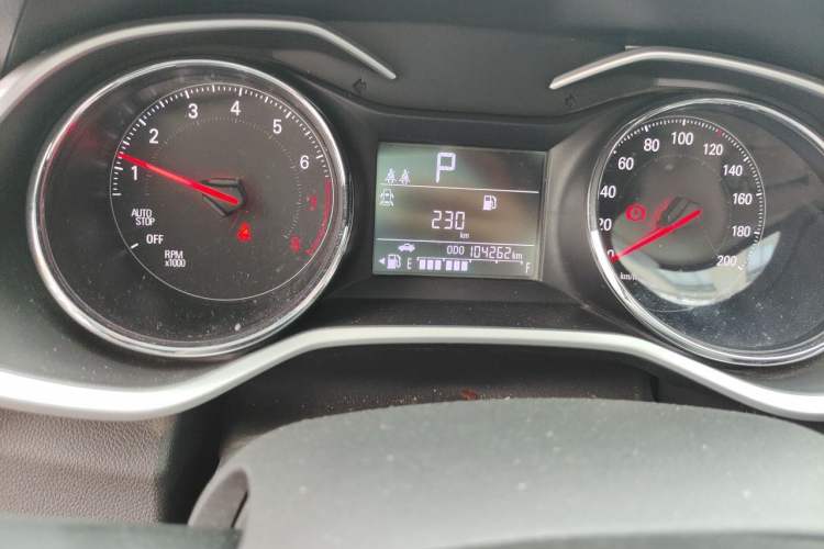 Used Chevrolet Cavalier 2020 325T Automatic Enjoyment Edition Odometer Close Up