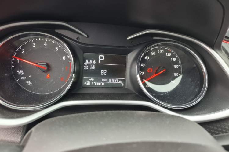 Used Chevrolet Cavalier 2020 Redline 325T Automatic Xinshang Edition Odometer Close Up