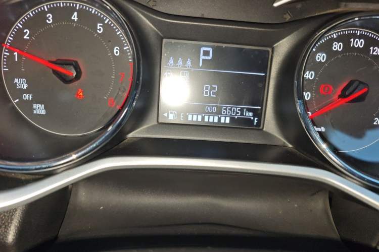 Used Chevrolet Cavalier 2020 325T Automatic Enjoyment Edition Odometer Close Up