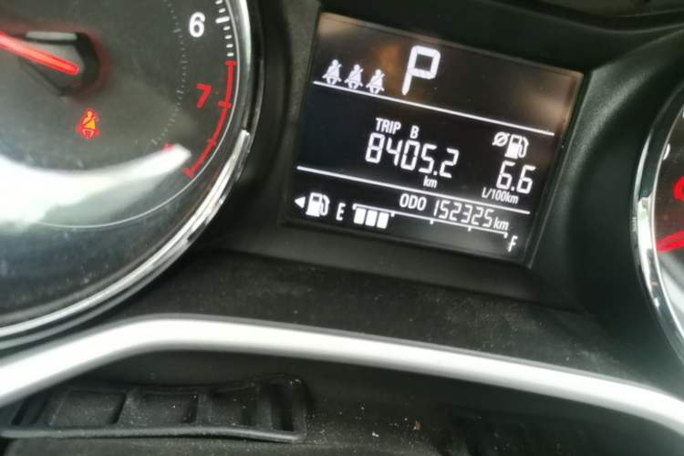Used Chevrolet Cavalier 2020 325T Automatic Enjoyment Edition Odometer Close Up