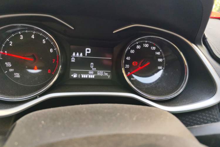 Used Chevrolet Cavalier 2020 325T Automatic Enjoyment Edition Odometer Close Up