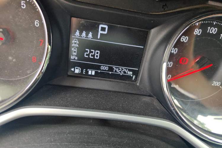 Used Chevrolet Cavalier 2020 325T Automatic Enjoyment Edition Odometer Close Up