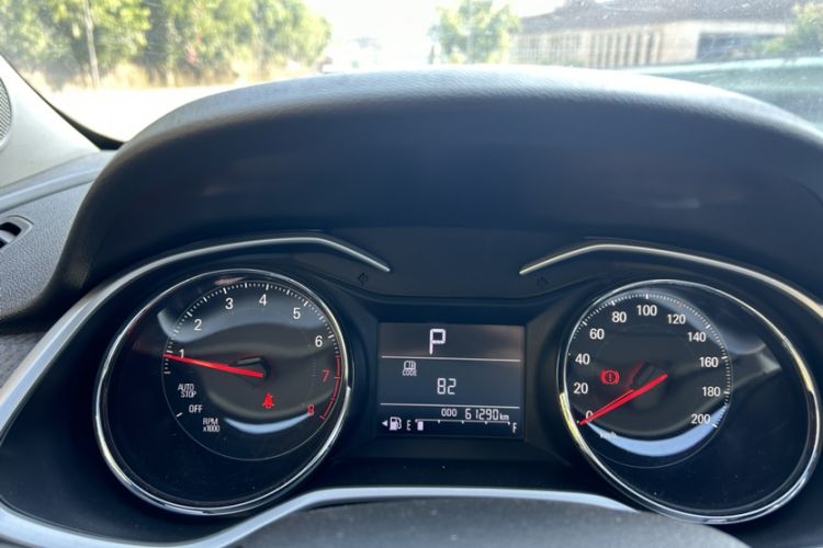 Used Chevrolet Cavalier 2020 325T Automatic Enjoyment Edition Odometer Close Up