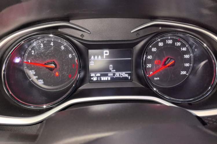 Used Chevrolet Cavalier 2020 325T Automatic Enjoyment Edition Odometer Close Up