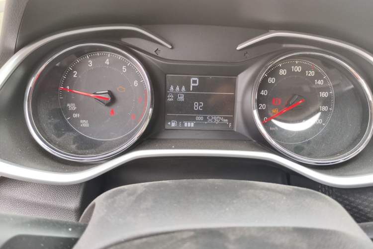Used Chevrolet Cavalier 2020 325T Automatic Enjoyment Edition Odometer Close Up