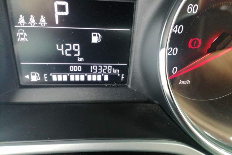 Used Chevrolet Cavalier 2020 Redline 325T Automatic Xinshang Edition Odometer Close Up