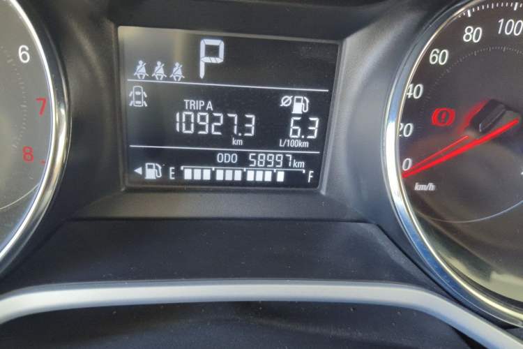 Used Chevrolet Cavalier 2020 325T Automatic Enjoyment Edition Odometer Close Up