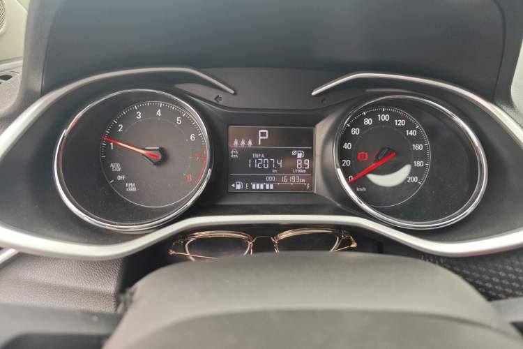 Used Chevrolet Cavalier 2020 325T Automatic Enjoyment Edition Odometer Close Up