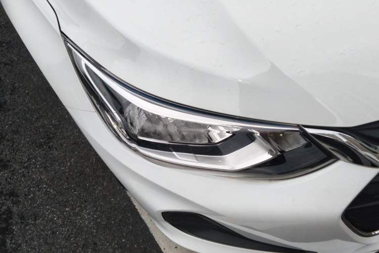 Used Chevrolet Cavalier 2020 325T Automatic Enjoyment Edition Right Front Headlight