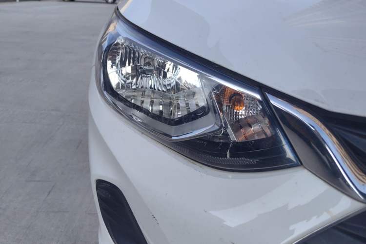 Used Chevrolet Cavalier 2020 325T Automatic Enjoyment Edition Right Front Headlight